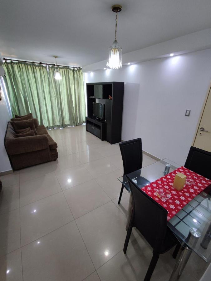 Apartamento Frente Al Aeropuerto De Maiquetía Buitenkant foto